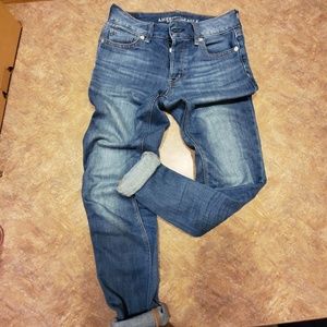 American eagle tomgirl jeans